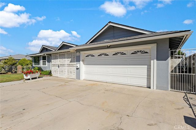 1229 S Arapaho Drive, Santa Ana, CA 92704