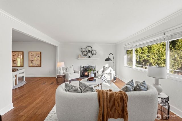 14341 109th Avenue NE, Kirkland, WA 98034