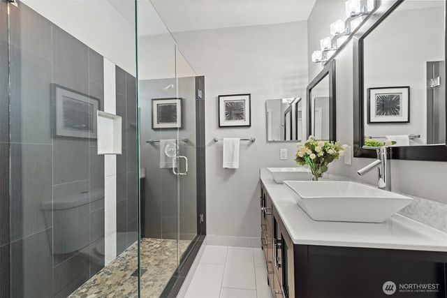 14341 109th Avenue NE, Kirkland, WA 98034