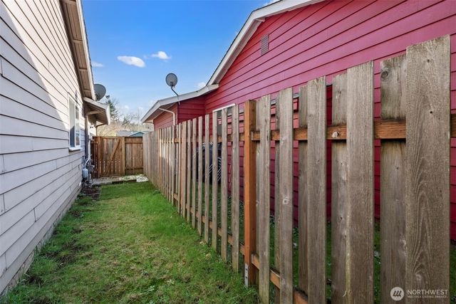 14341 109th Avenue NE, Kirkland, WA 98034