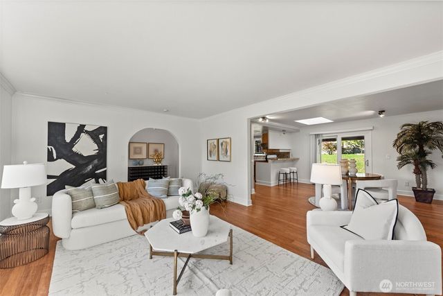 14341 109th Avenue NE, Kirkland, WA 98034