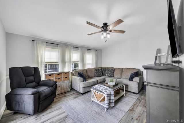 101 Constellation Road, Levittown, NY 11756