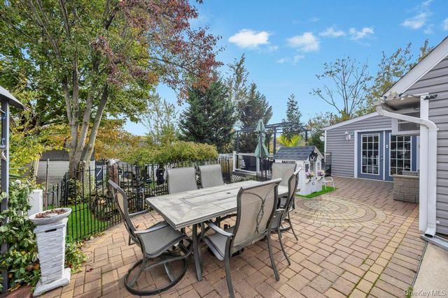 101 Constellation Road, Levittown, NY 11756