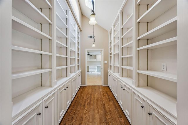 4119 Amherst Street, West University Place, TX 77005