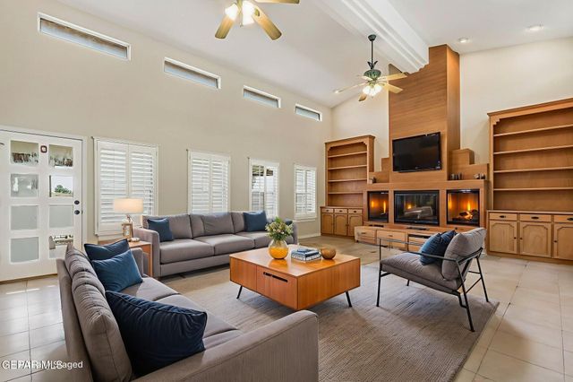 228 CASAS BELLA Lane, Santa Teresa, NM 88008