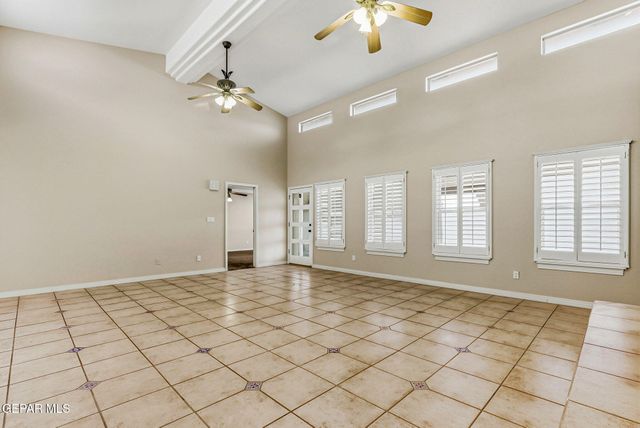 228 CASAS BELLA Lane, Santa Teresa, NM 88008