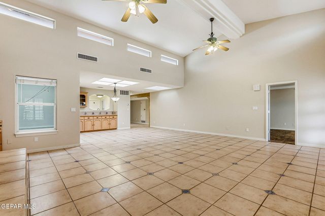 228 CASAS BELLA Lane, Santa Teresa, NM 88008