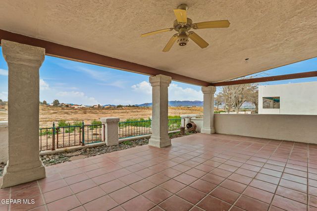 228 CASAS BELLA Lane, Santa Teresa, NM 88008