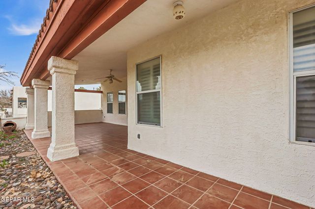 228 CASAS BELLA Lane, Santa Teresa, NM 88008