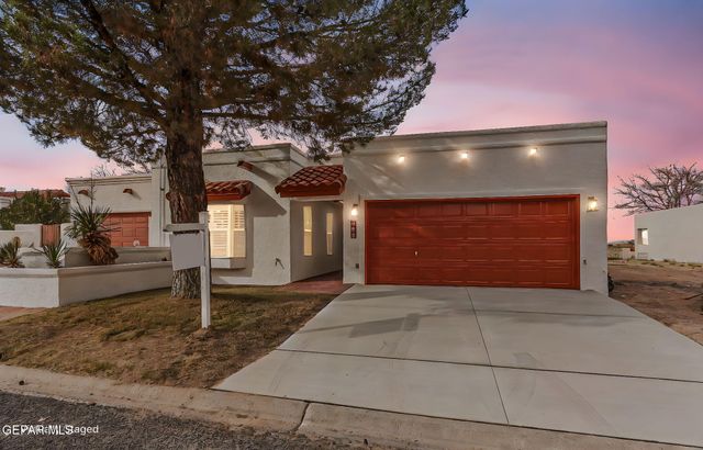 228 CASAS BELLA Lane, Santa Teresa, NM 88008