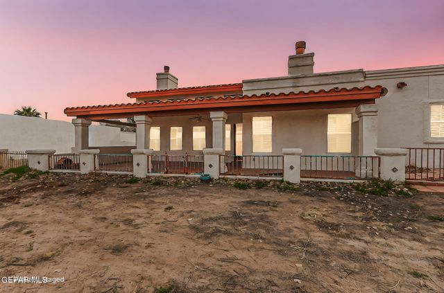 228 CASAS BELLA Lane, Santa Teresa, NM 88008