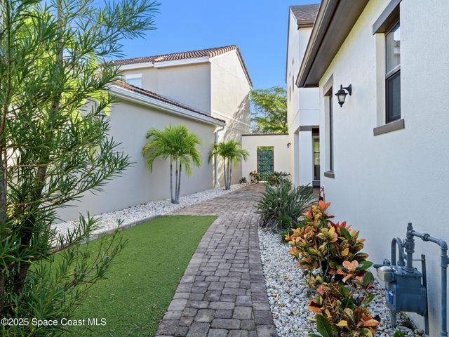 2255 Framura Lane, Melbourne, FL 32940