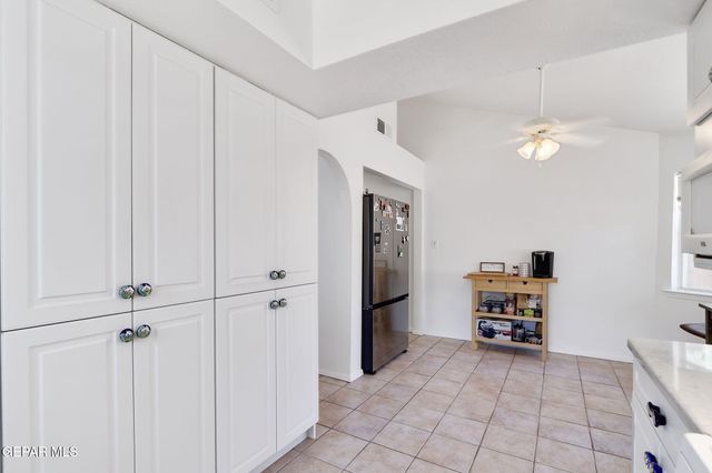 4348 LOMA HERMOSA Drive, El Paso, TX 79934