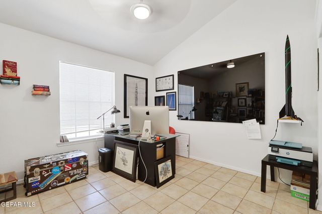 4348 LOMA HERMOSA Drive, El Paso, TX 79934