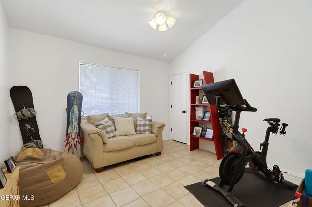 4348 LOMA HERMOSA Drive, El Paso, TX 79934