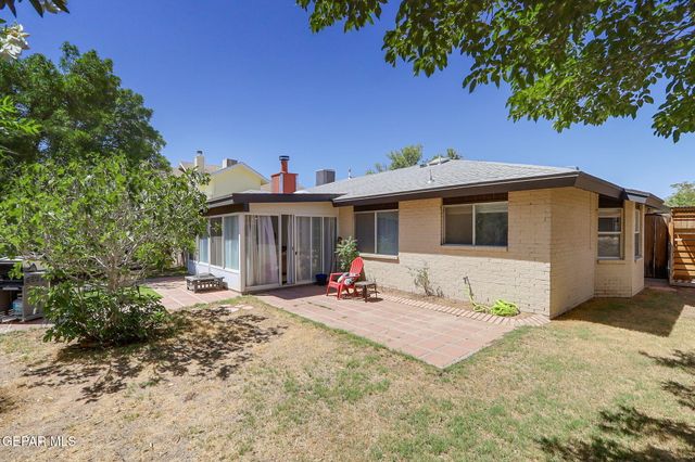 4348 LOMA HERMOSA Drive, El Paso, TX 79934