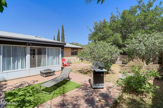 4348 LOMA HERMOSA Drive, El Paso, TX 79934