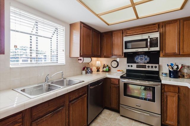 1201 HAMMOCK PINE BOULEVARD 1201, Clearwater, FL 33761