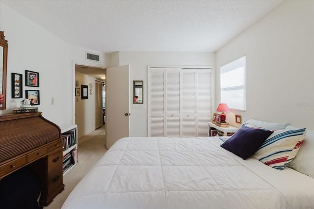 1201 HAMMOCK PINE BOULEVARD 1201, Clearwater, FL 33761