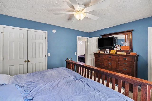 2022 Gardendale Dr, Murfreesboro, TN 37130