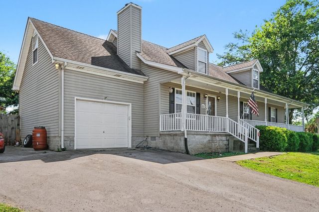 2022 Gardendale Dr, Murfreesboro, TN 37130
