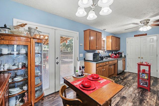 2022 Gardendale Dr, Murfreesboro, TN 37130