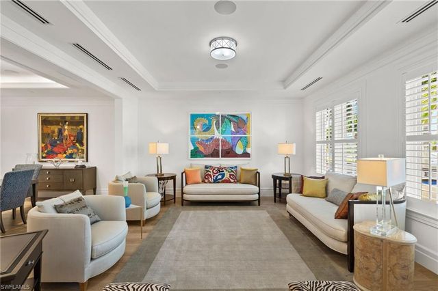 745 12th AVE S # 103, Naples, FL 34102