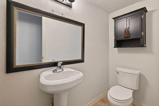 7655 S Braeswood Boulevard 47, Houston, TX 77071