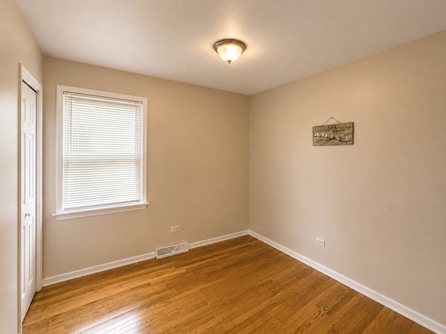 8124 S Wabash Avenue, Chicago, IL 60619