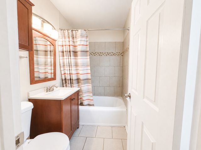 8124 S Wabash Avenue, Chicago, IL 60619