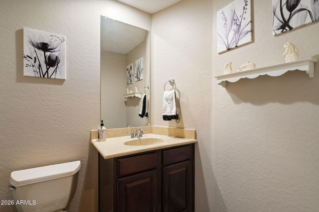 3729 E Robin Lane, Phoenix, AZ 85050