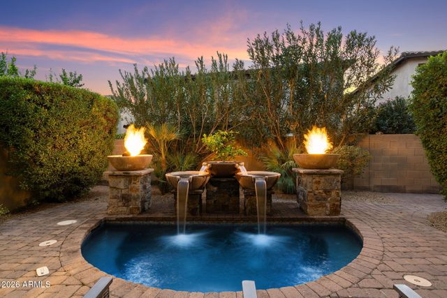 3729 E Robin Lane, Phoenix, AZ 85050