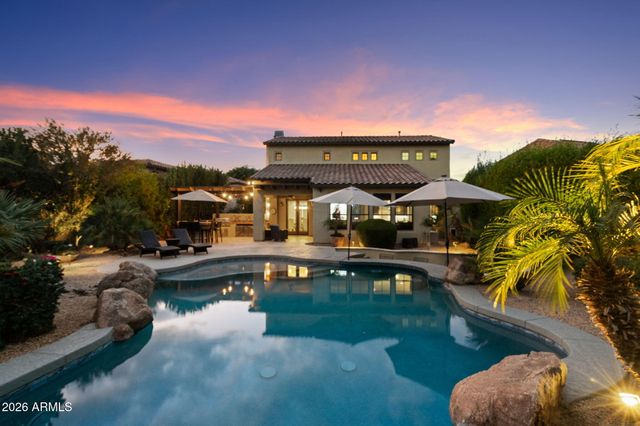 3729 E Robin Lane, Phoenix, AZ 85050