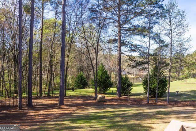 141 Hidden Lakes Drive, Gray, GA 31032