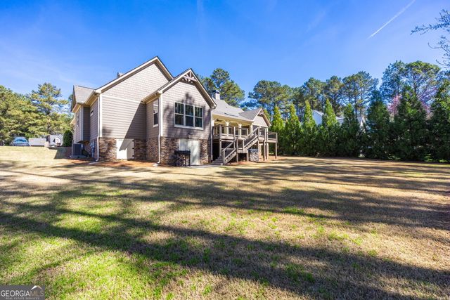 141 Hidden Lakes Drive, Gray, GA 31032