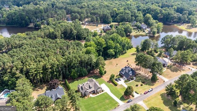 141 Hidden Lakes Drive, Gray, GA 31032