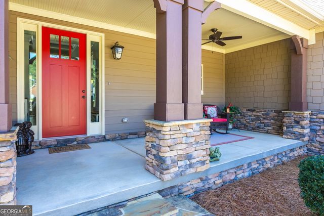 141 Hidden Lakes Drive, Gray, GA 31032