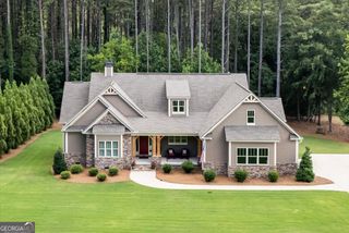 141 Hidden Lakes Drive, Gray, GA 31032