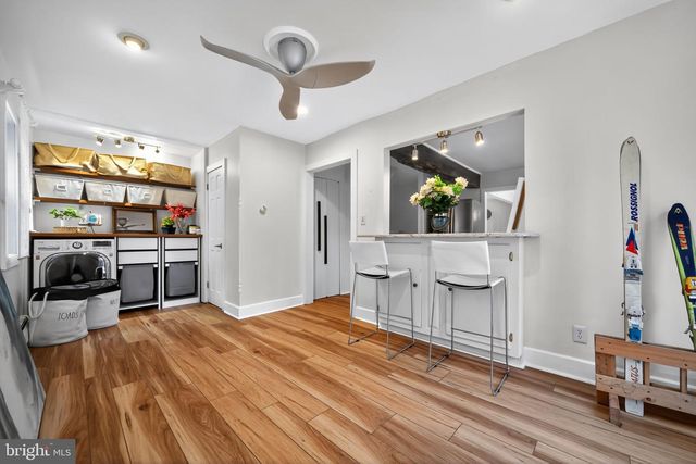 575 W VALLEY RD, Wayne, PA 19087