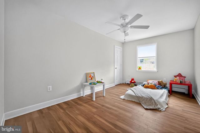 575 W VALLEY RD, Wayne, PA 19087