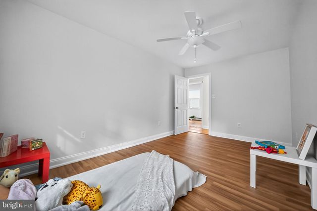 575 W VALLEY RD, Wayne, PA 19087