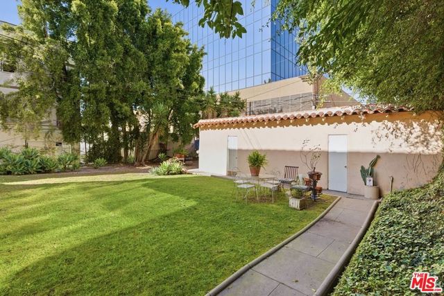 1232 Smithwood Drive, Los Angeles, CA 90035