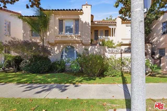 1232 Smithwood Drive, Los Angeles, CA 90035