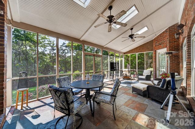 7550 Stonecroft Park Drive, Charlotte, NC 28226