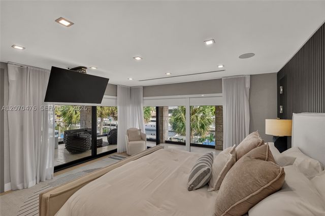 3343 NE 166th St, North Miami Beach, FL 33160