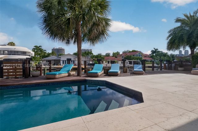 3343 NE 166th St, North Miami Beach, FL 33160