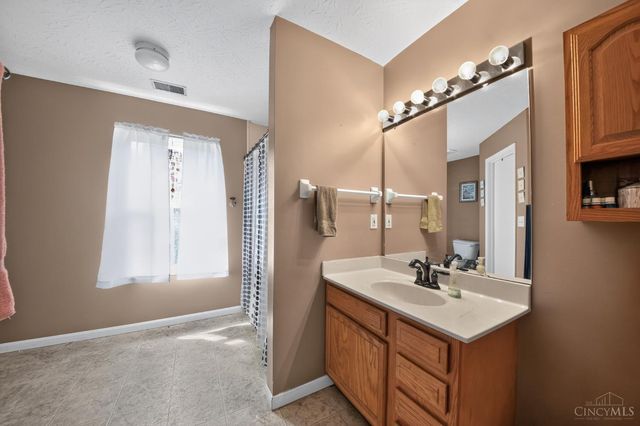 1501 Thornberry Road, Batavia Twp, OH 45102