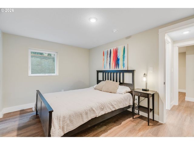 446 Ne COOK St, Portland, OR 97212