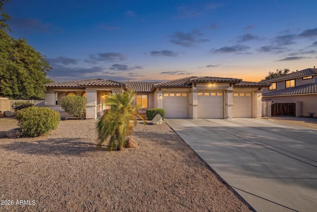 5111 W GWEN Street, Laveen, AZ 85339