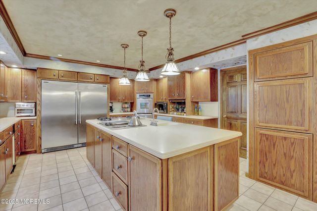 17 Emerald Drive, Morganville, NJ 07751